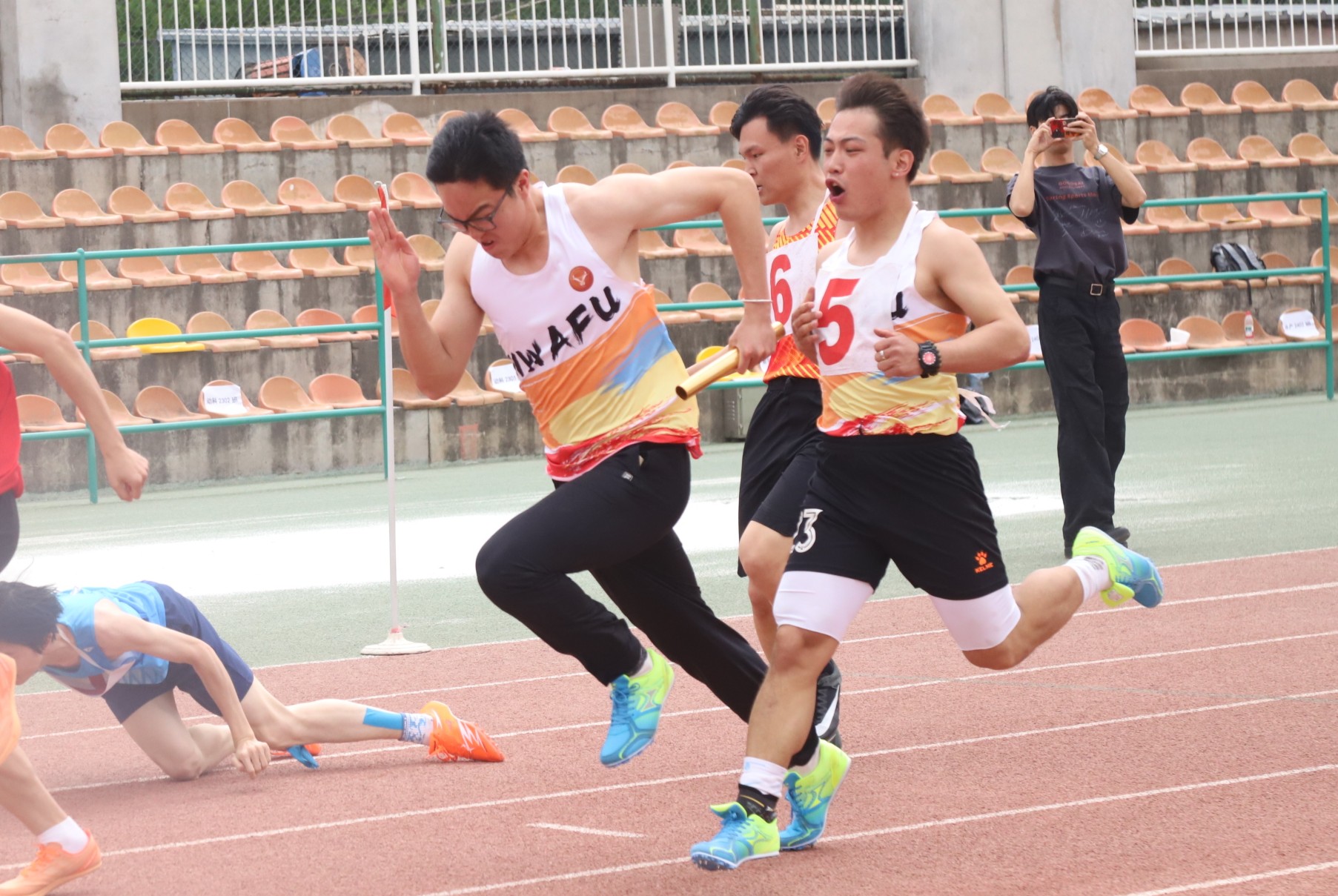 男子4100接力.JPG