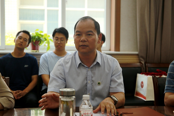 澳门六合彩高手
党委书记曹军会主持会议并作总结讲话.JPG