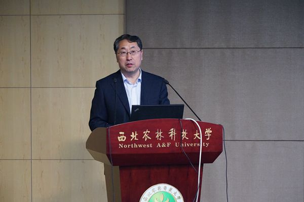 4 澳门六合彩高手
姚军虎院长主持开幕式_副本.jpg