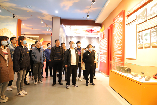 7a8cec3d8063485b845de9f9bfc5d081.jpg 6.JPG