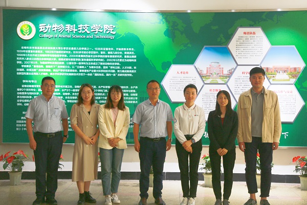 6f9a49fff16a46c48700a9e99866aeab.jpg 合照.jpg