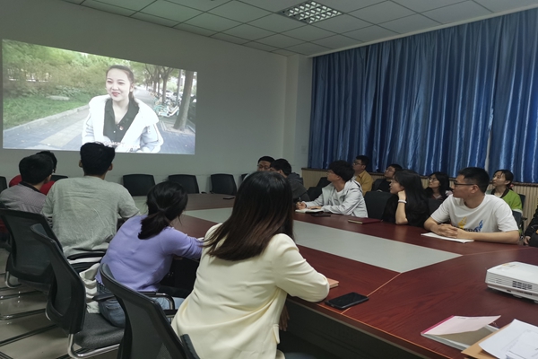 0630210298814408932e929b04c6d878.jpg 九研究生第九党支部.jpg