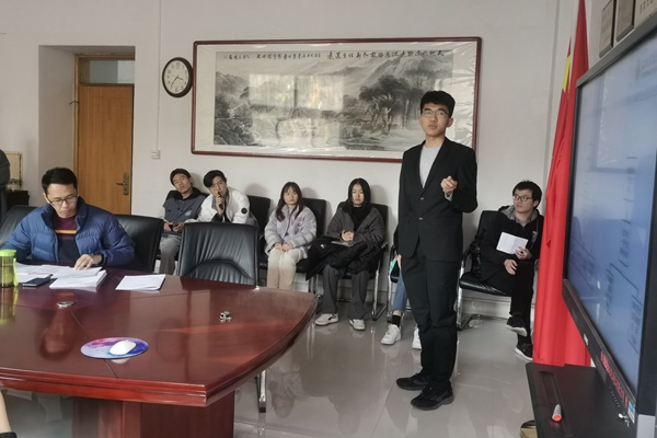 6370e3c36d574279a1588539140a2377.jpg 答辩现场4.jpg