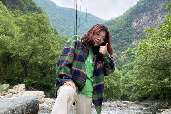 f5d2c06101b54f0b9fc5bbfd987b6450.jpg 汤嘉玉.jpg