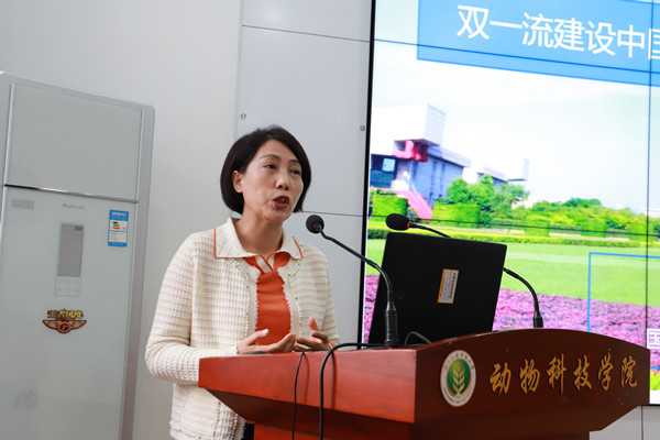 0a902aaf360c48a5b4f971d9dc771770.jpg 国际澳门六合彩高手
副院长王玉环作报告.jpg