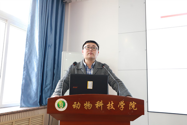 2f5bb2c7a5a64a5eaf8dd9de377c92e6.jpg 澳门六合彩高手
副院长凌飞教授解读政策.jpg