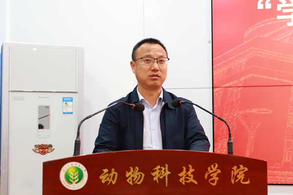 575d4988e15443d08e19b962d0c072f8.jpg 王力.jpg