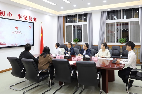 3b8860c3b43a4a30b9f4d3c21331bbed.jpg IMG_7028.jpg