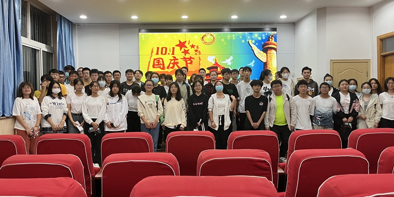 7cecf013c2d64b42a3d3029e8b6636b3.jpg 集体合照_proc.jpg