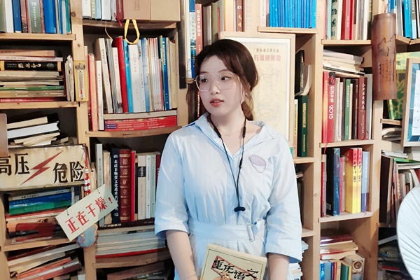 3e5e85c5575145918dbb4ee8c3daa0ae.jpg 郭玺_副本.jpg