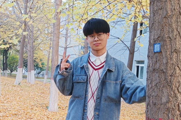 cbd197b173fe42de917e40b03076733c.jpg 刘杰_副本.jpg