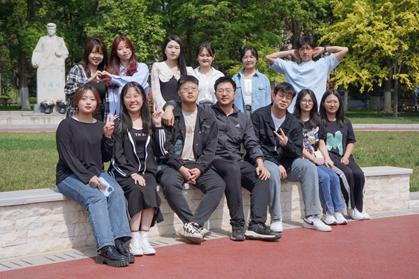 93848039e3d049de9fc88e4ca565d748.jpg 03.jpg