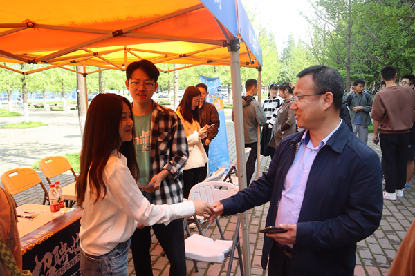 e9d933e49faf431da2b56d2d2bc8f9b9.jpg 2.jpg