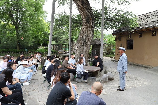 cc0e687cf1e5490cb9226b46e4f76dfb.jpg cf3d9ef0d02843febdc9c088c56dbd2a.jpg